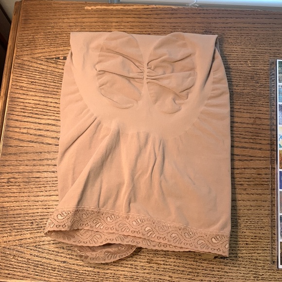 Body Wrap Shapeware Size Medium - Picture 6 of 6